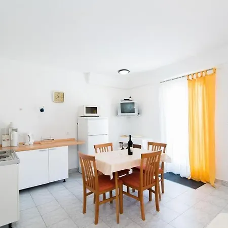 Apartment Veve Postira